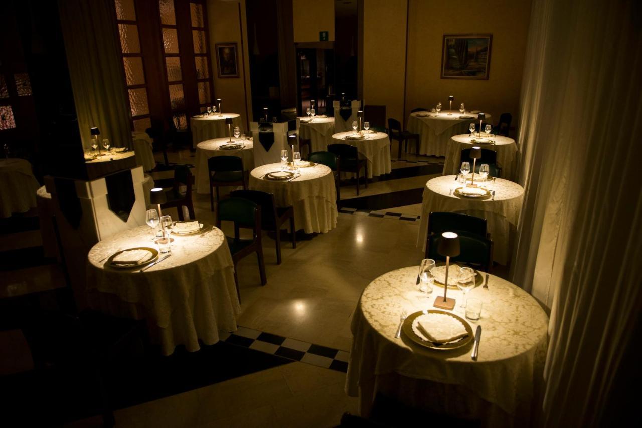 Grand Hotel Ambasciatori Wellness & Spa Chianciano Terme Buitenkant foto