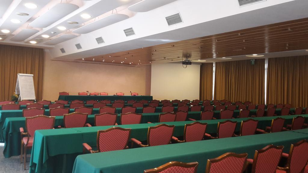 Grand Hotel Ambasciatori Wellness & Spa Chianciano Terme Buitenkant foto