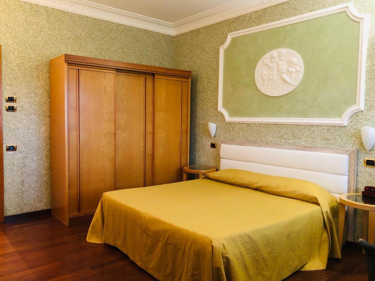 Grand Hotel Ambasciatori Wellness & Spa Chianciano Terme Buitenkant foto
