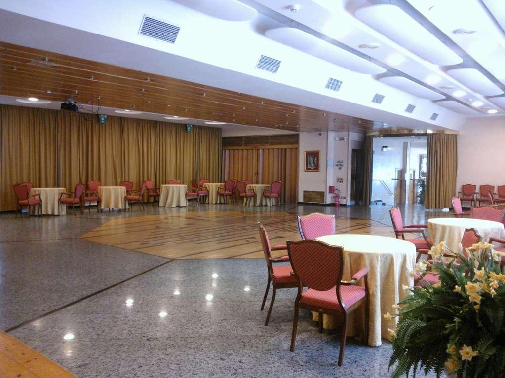 Grand Hotel Ambasciatori Wellness & Spa Chianciano Terme Restaurant foto